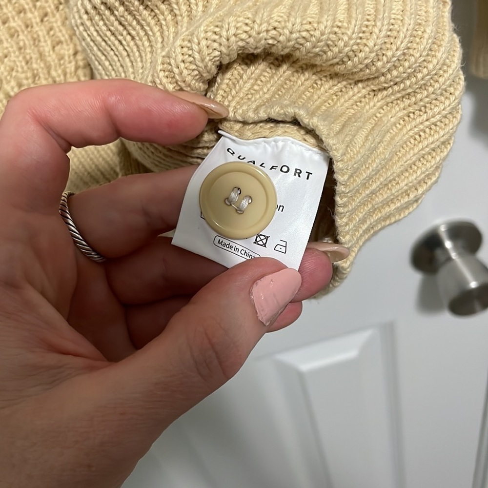 Nwot cozy knit sweater cardigan - Picture 5 of 6